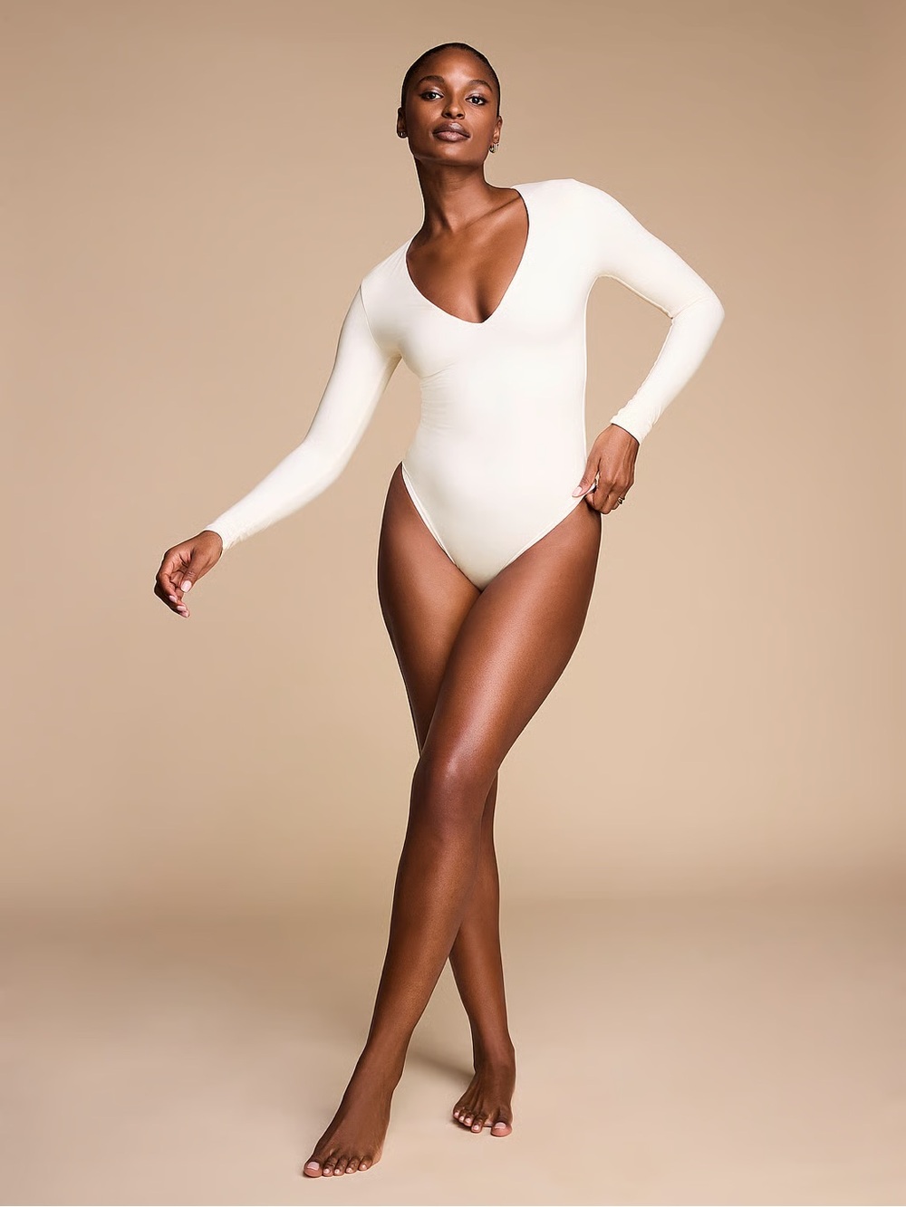 Victoria’s Secret BODYWEAR White Cream Long-Sleeve Bodysuit Size Medium New NWT